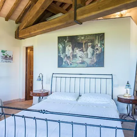Casale Dalmanuta 3*